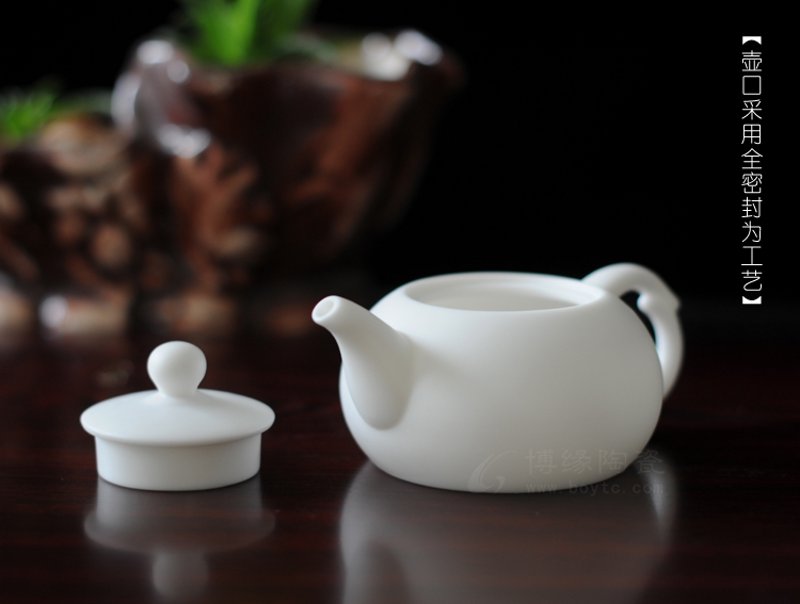 青花郎陶瓷礼品，彰显品味与格调